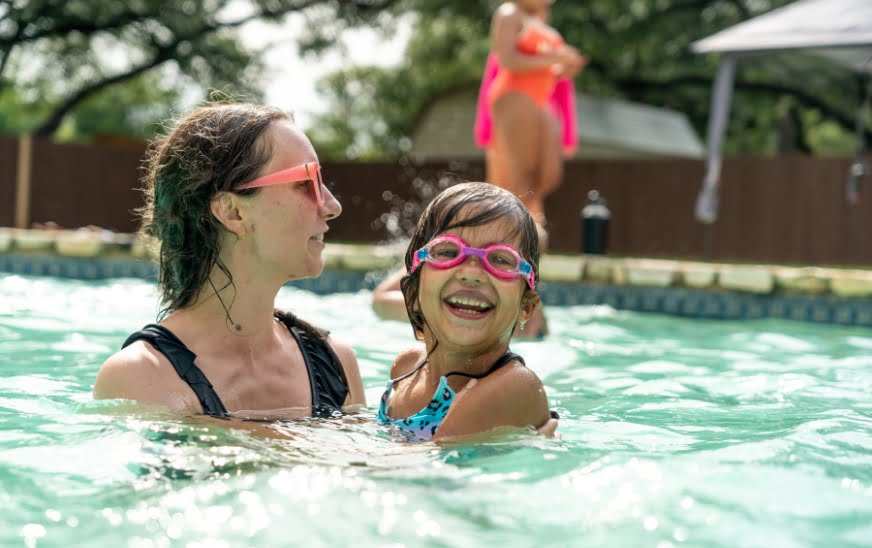 Childrens Swim Lessons in Georgetown, TX